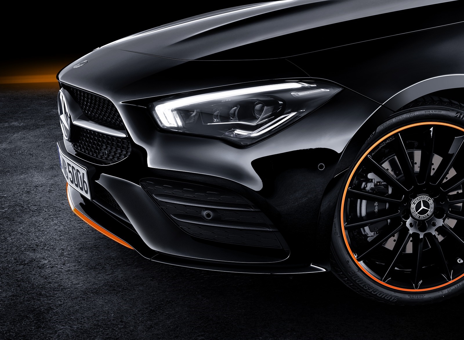 2020 Mercedes-Benz CLA 250 Coupe Edition Orange Art AMG Line (Color: Cosmos Black) Headlight Wallpapers #120 of 133