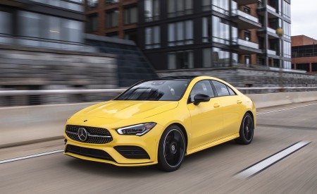 2020 Mercedes-Benz CLA 250 Coupe (US-Spec) Front Three-Quarter Wallpapers 450x275 (52)
