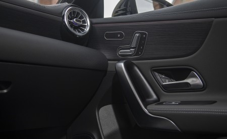 2020 Mercedes-Benz CLA 250 Coupe (US-Spec) Interior Detail Wallpapers 450x275 (74)