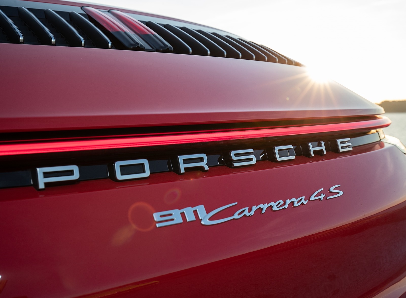 2020 Porsche 911 Carrera 4S Cabriolet (Color: India Red) Detail Wallpapers #75 of 193