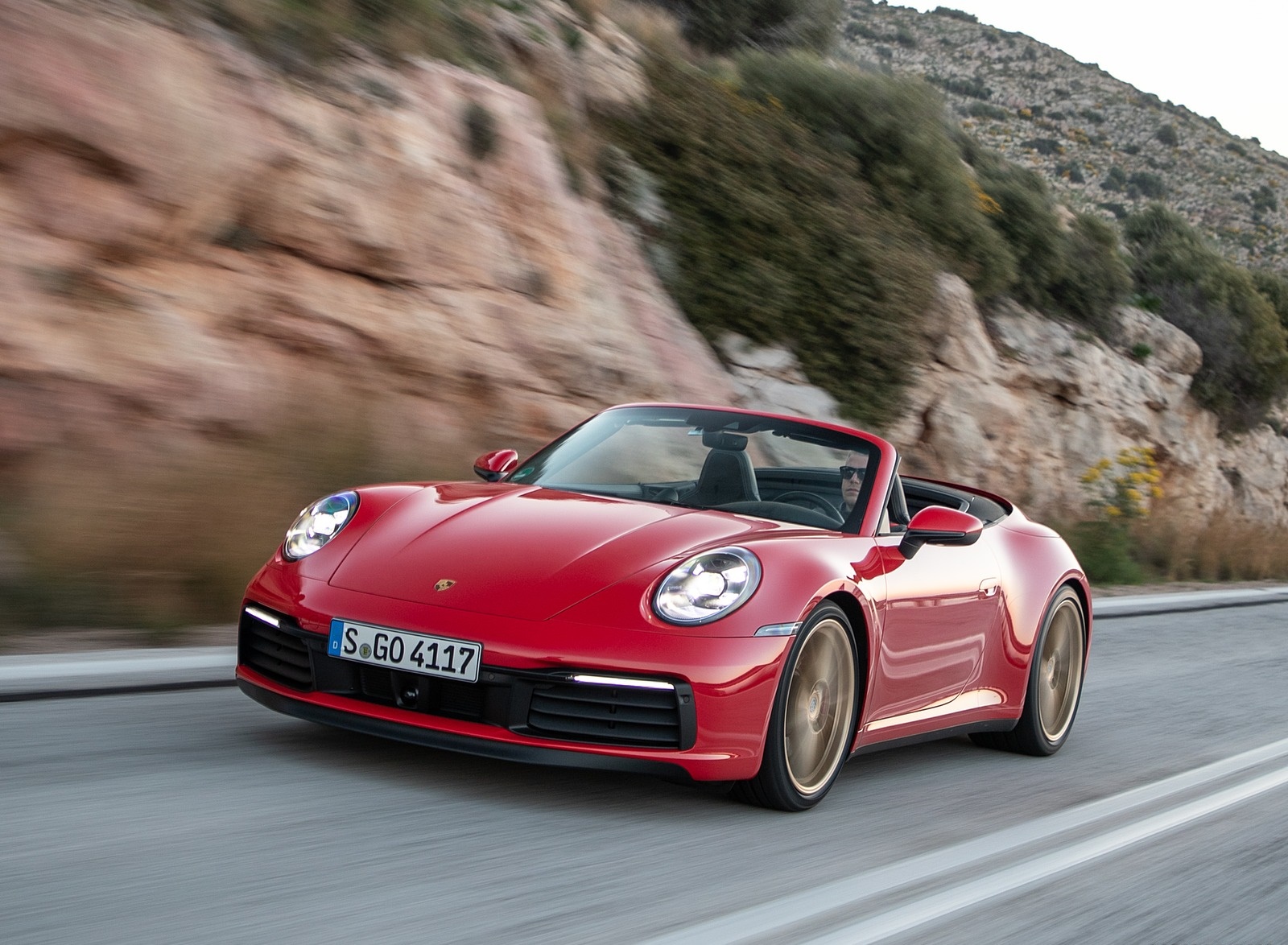 2020 Porsche 911 Carrera 4S Cabriolet (Color: India Red) Front Three-Quarter Wallpapers #53 of 193