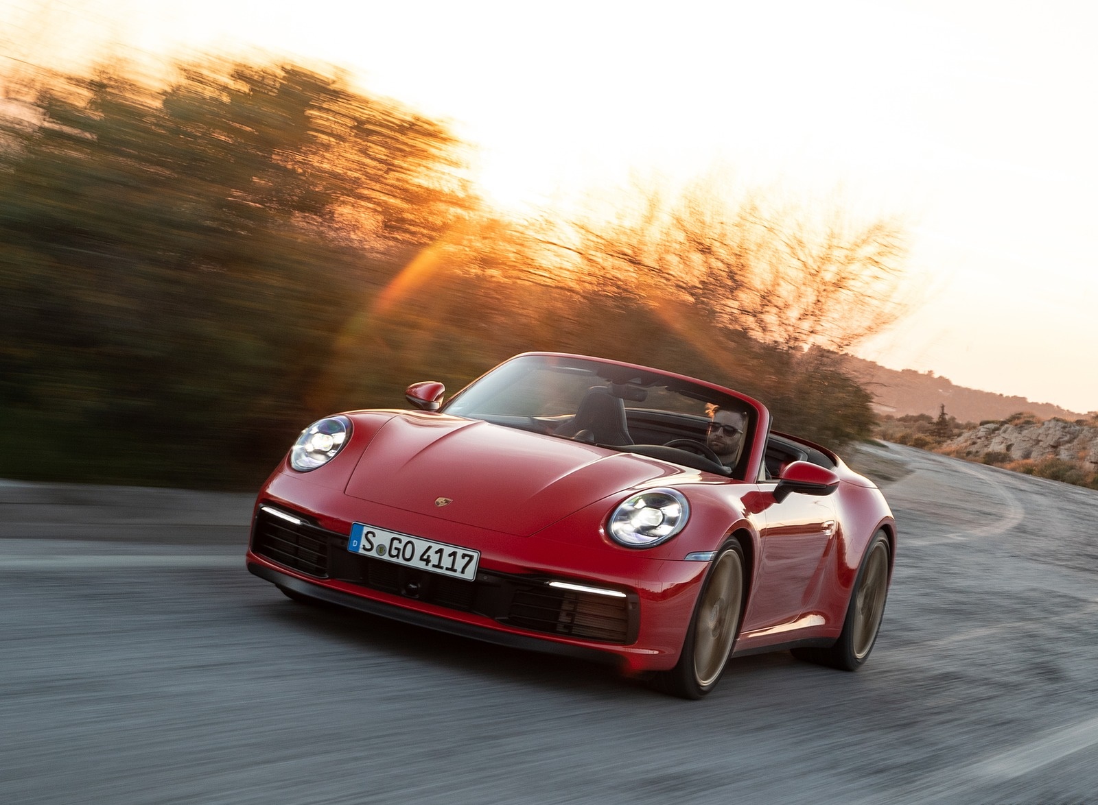 2020 Porsche 911 Carrera 4S Cabriolet (Color: India Red) Front Three-Quarter Wallpapers #68 of 193