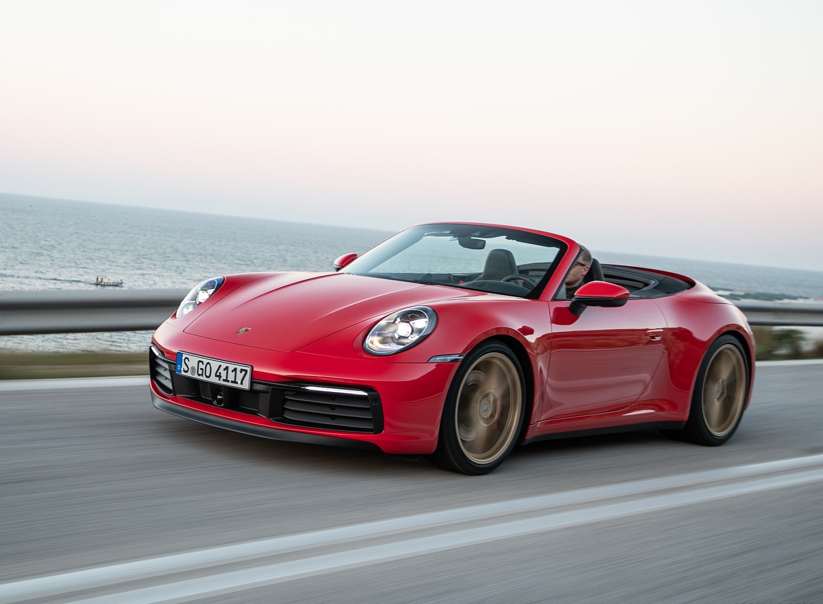2020 Porsche 911 Carrera 4S Cabriolet (Color: India Red) Front Three-Quarter Wallpapers #57 of 193