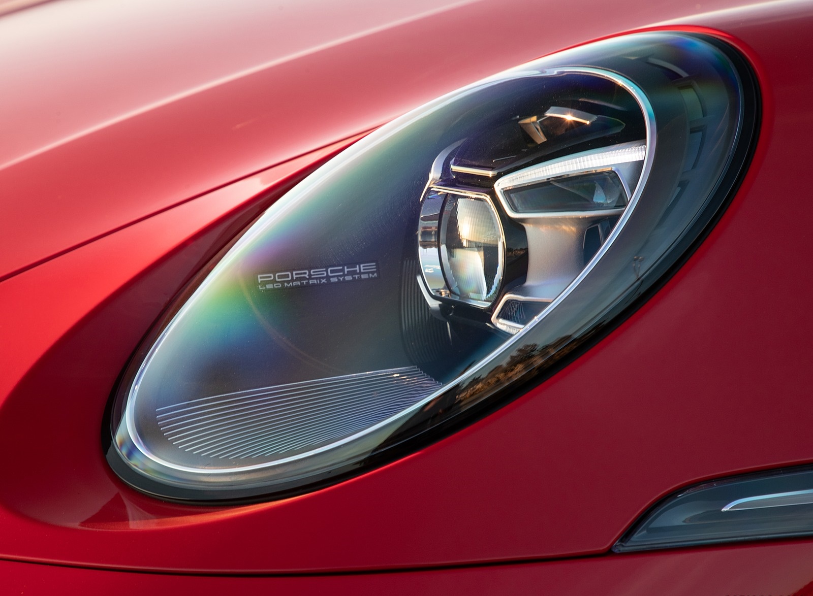 2020 Porsche 911 Carrera 4S Cabriolet (Color: India Red) Headlight Wallpapers #73 of 193