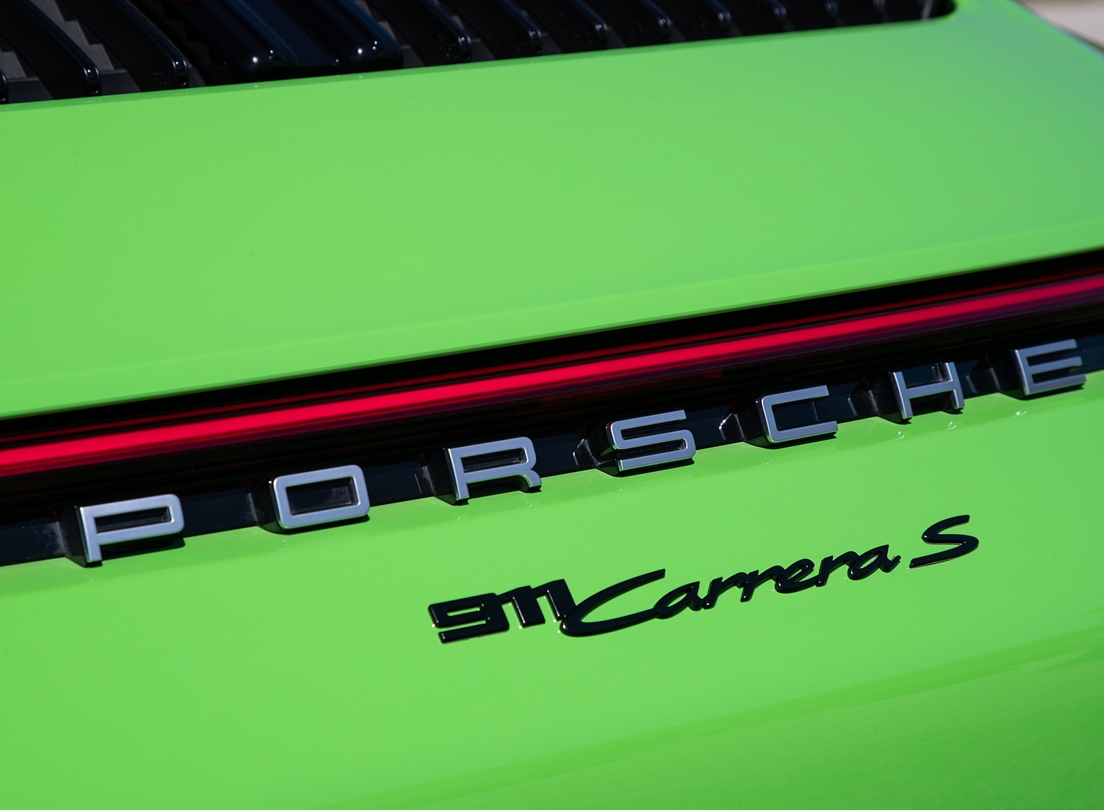 2020 Porsche 911 Carrera S Cabriolet (Color: Lizard Green) Detail Wallpapers #34 of 193