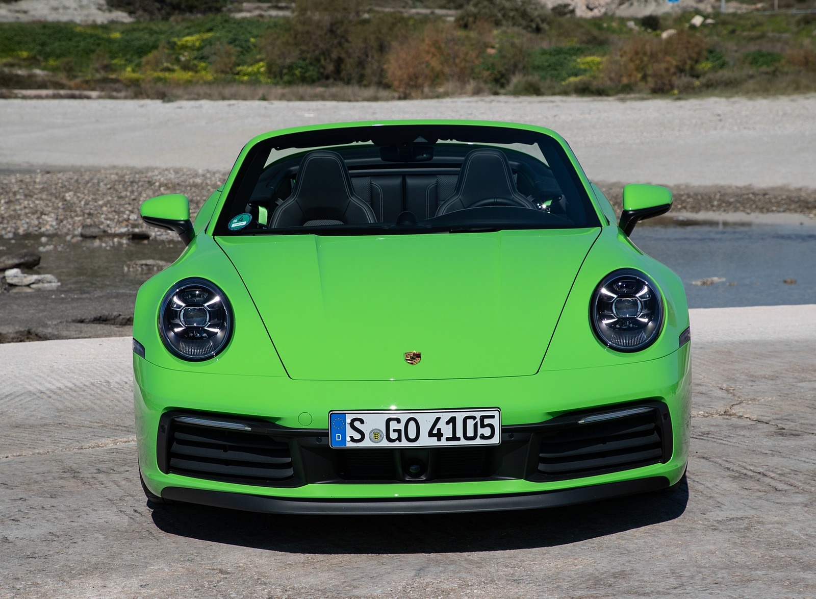 2020 Porsche 911 Carrera S Cabriolet (Color: Lizard Green) Front Wallpapers #23 of 193