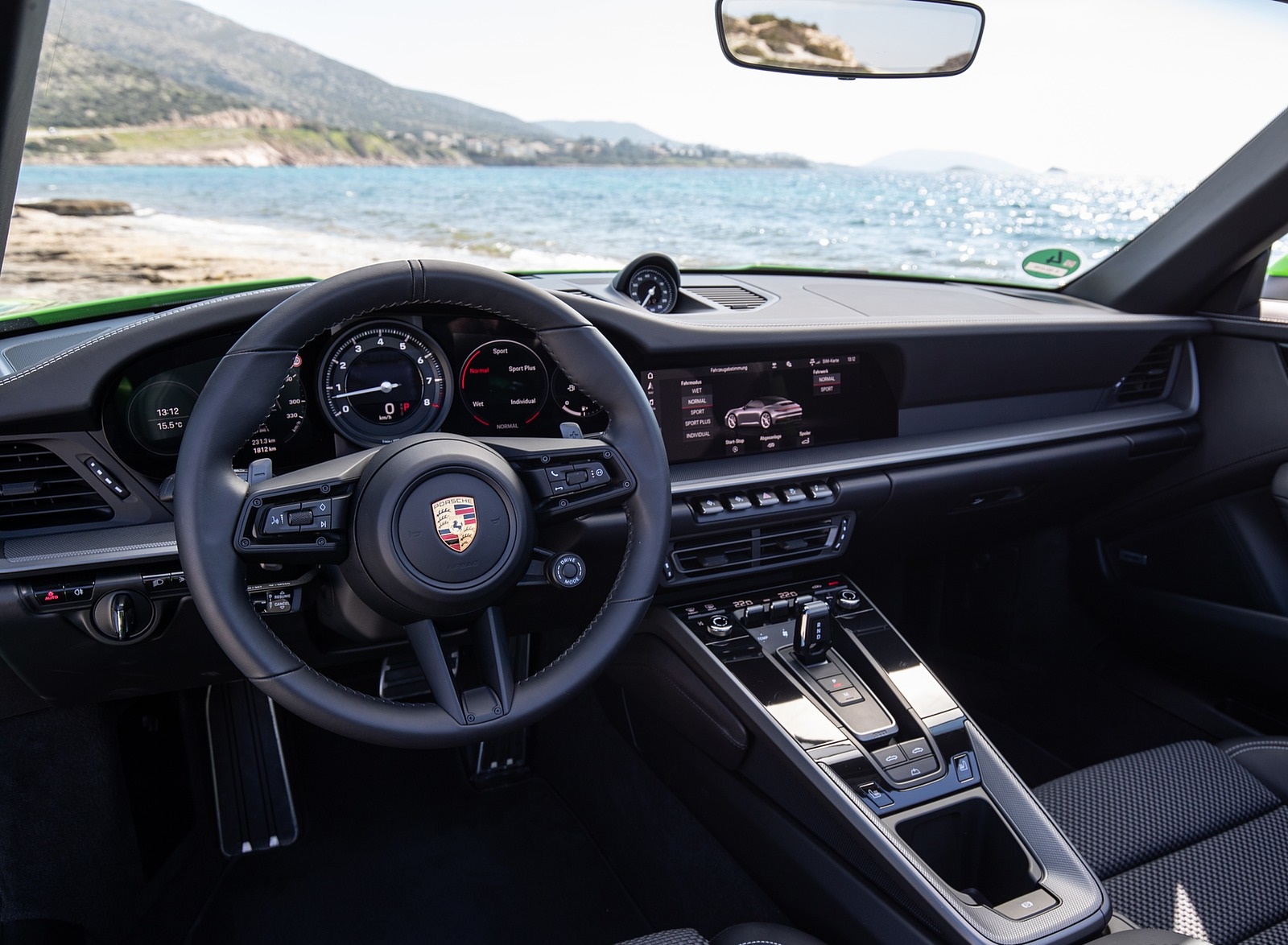 2020 Porsche 911 Carrera S Cabriolet (Color: Lizard Green) Interior Cockpit Wallpapers #45 of 193