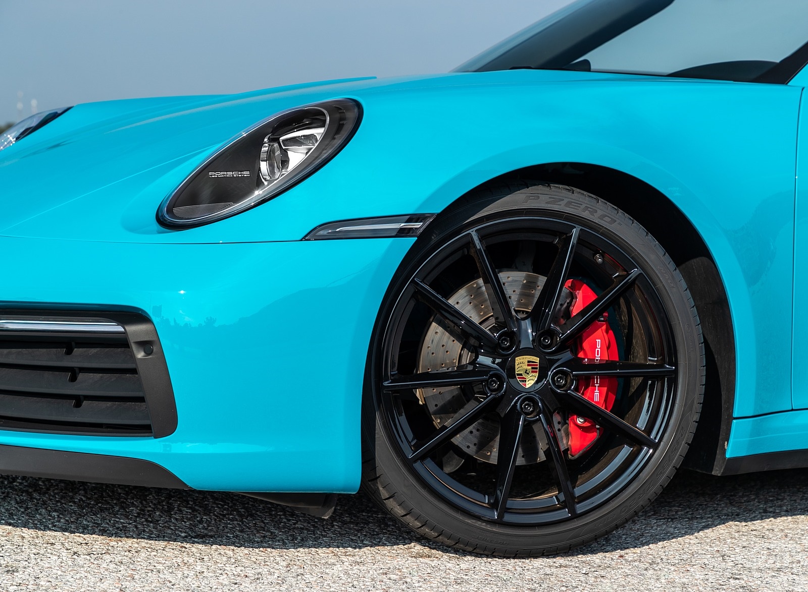 2020 Porsche 911 Carrera S Cabriolet (Color: Miami Blue) Wheel Wallpapers #99 of 193
