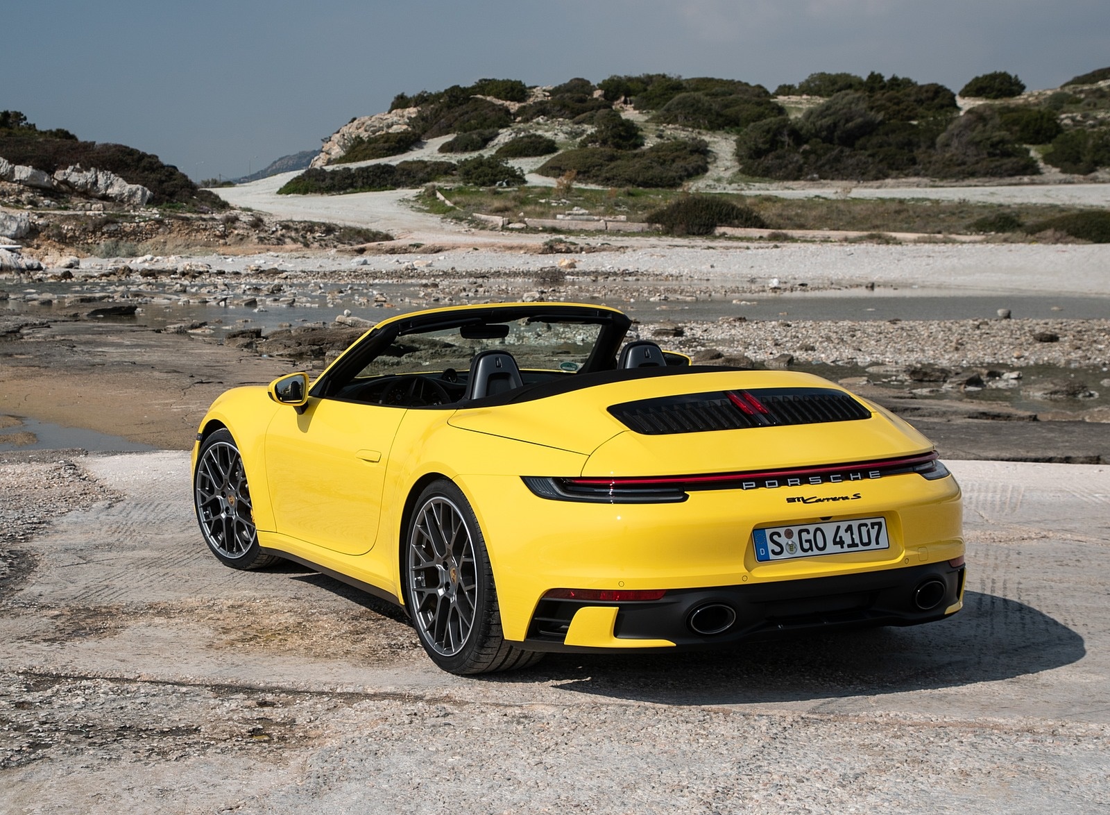 2020 Porsche 911 Carrera S Cabriolet (Color: Racing Yellow) Rear Three-Quarter Wallpapers #156 of 193