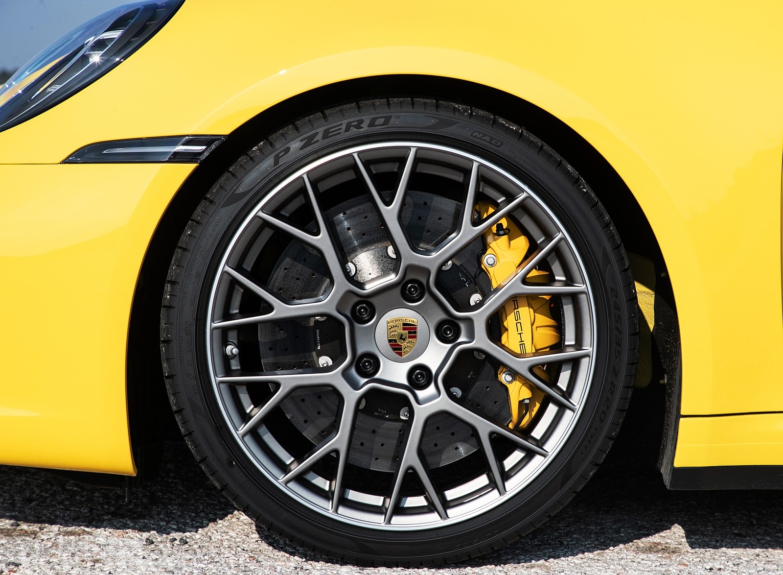 2020 Porsche 911 Carrera S Cabriolet (Color: Racing Yellow) Wheel Wallpapers #168 of 193