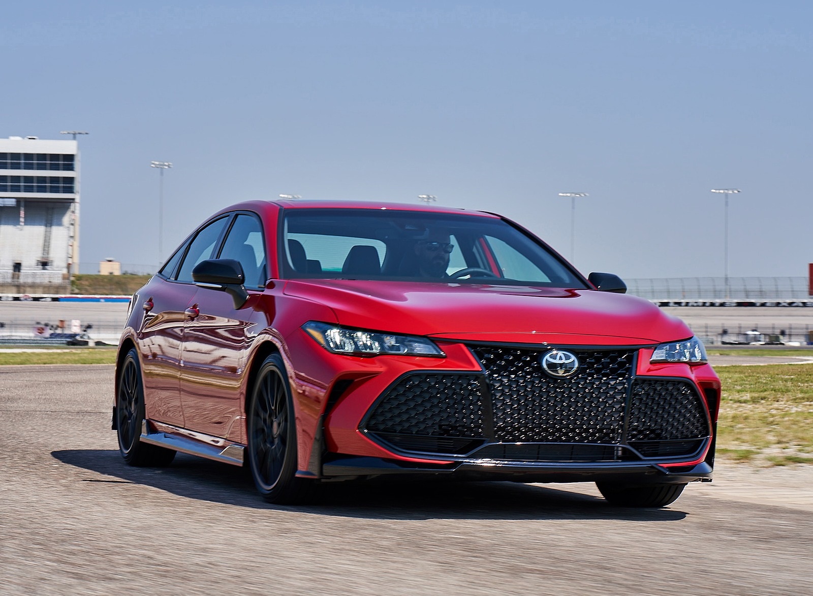 2020 Toyota Avalon TRD Front Three-Quarter Wallpapers #14 of 23