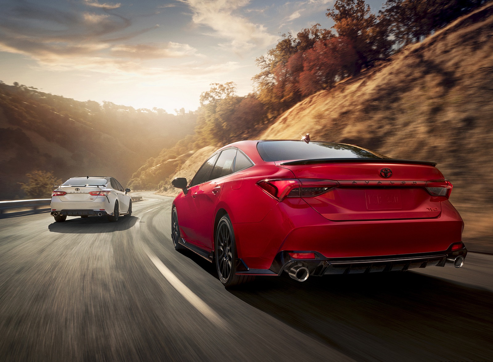 2020 Toyota Avalon TRD and Camry TRD Wallpapers #2 of 23