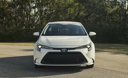 2020 Toyota Corolla Hybrid Front Wallpapers 450x275 (21)