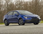 2020 Toyota Corolla SE (Color: Blue Crush Metallic) Front Three-Quarter Wallpapers 150x120