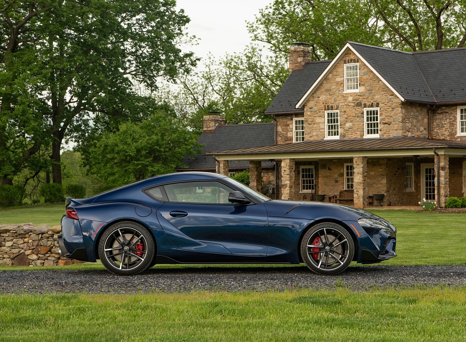 2020 Toyota Supra (Color: Downshift Blue) Side Wallpapers #75 of 157