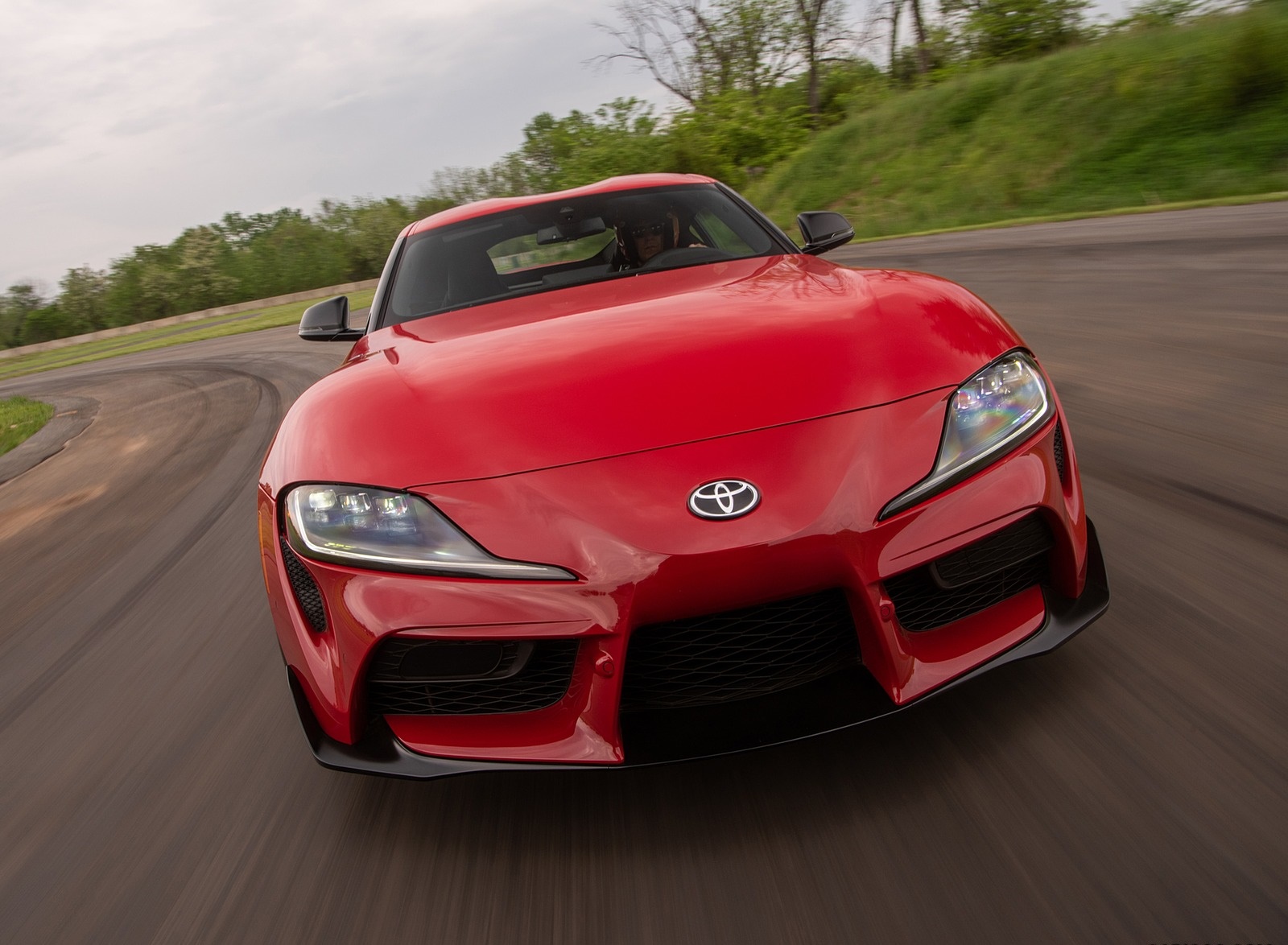 2020 Toyota Supra (Color: Renaissance Red) Front Wallpapers (2)