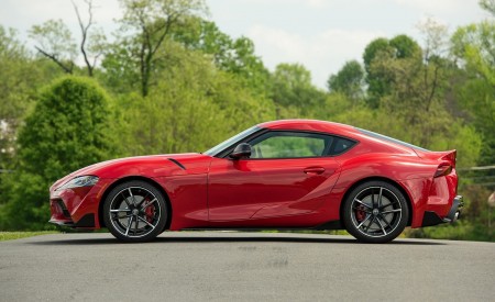 2020 Toyota Supra (Color: Renaissance Red) Side Wallpapers 450x275 (11)