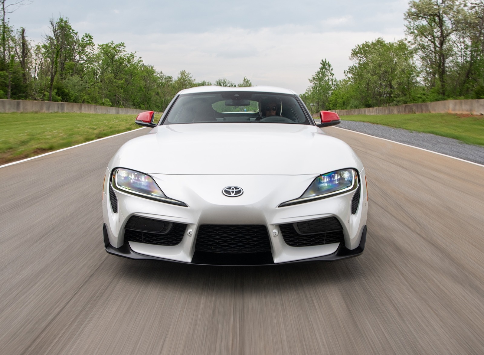 2020 Toyota Supra Launch Edition (Color: Absolute Zero) Front Wallpapers #31 of 157