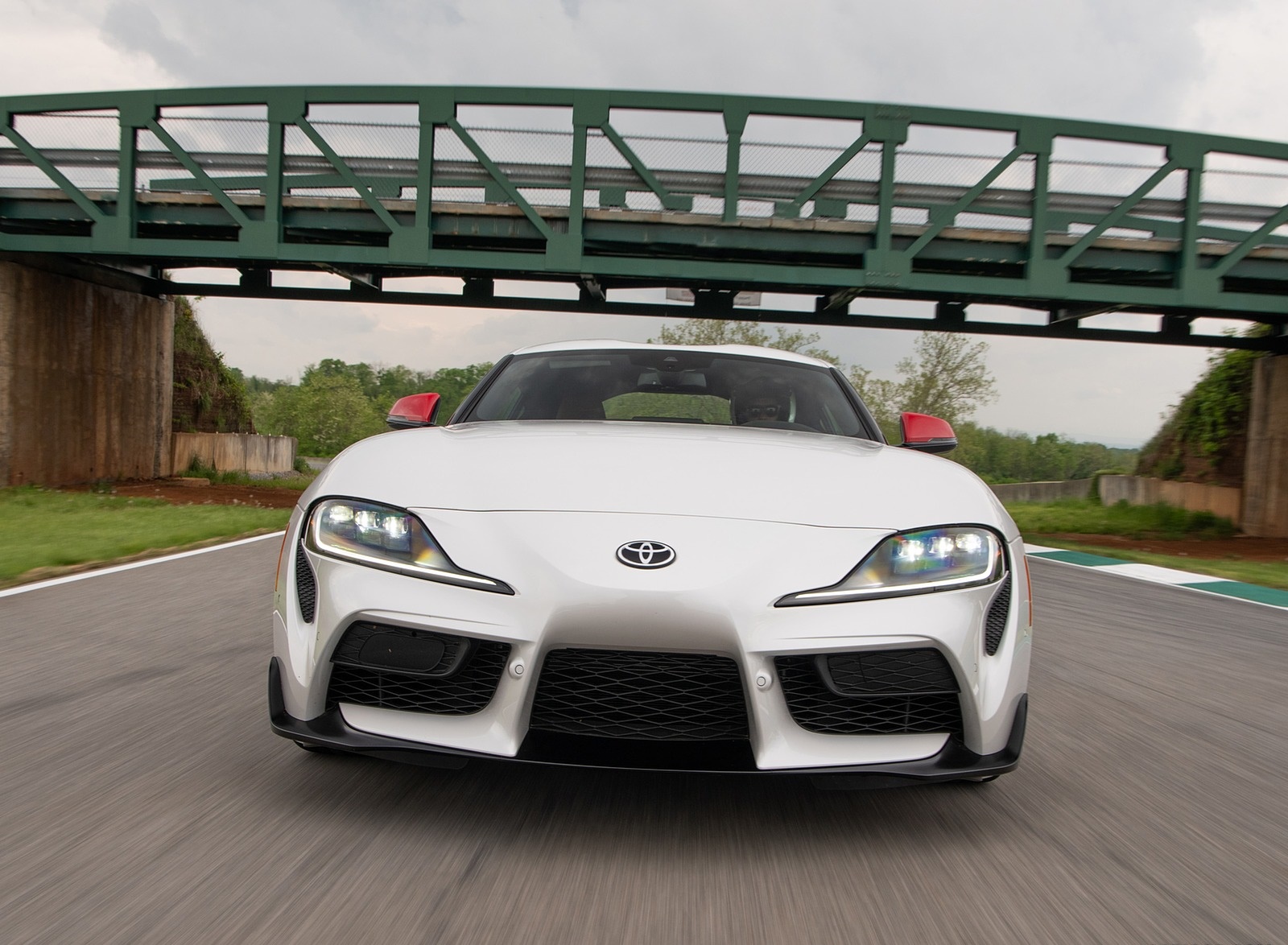 2020 Toyota Supra Launch Edition (Color: Absolute Zero) Front Wallpapers #32 of 157