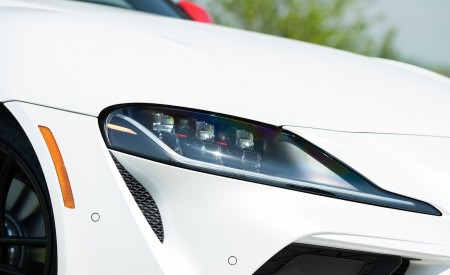 2020 Toyota Supra Launch Edition (Color: Absolute Zero) Headlight Wallpapers 450x275 (39)