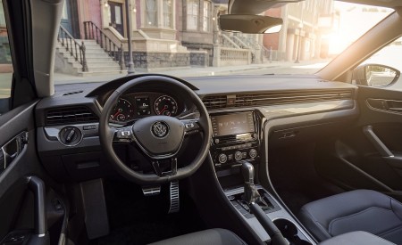 2020 Volkswagen Passat Interior Cockpit Wallpapers 450x275 (85)