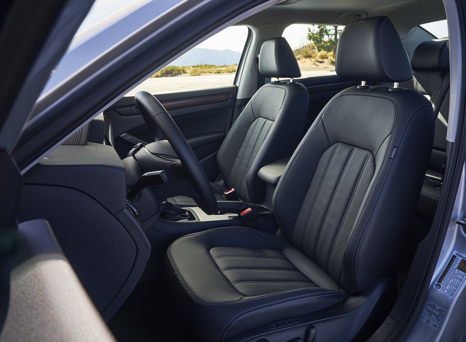 2020 Volkswagen Passat Interior Front Seats Wallpapers #41 of 90