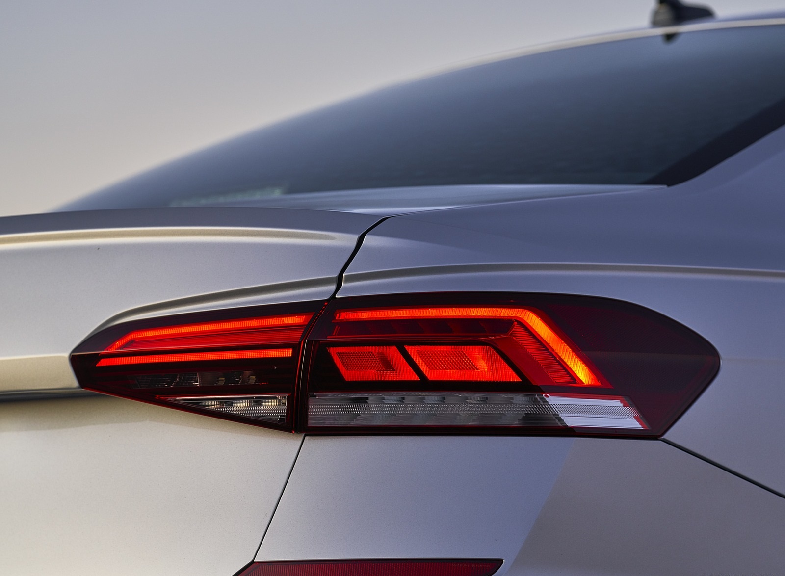 2020 Volkswagen Passat Tail Light Wallpapers #34 of 90