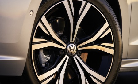 2020 Volkswagen Passat Wheel Wallpapers 450x275 (33)