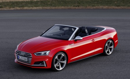 2018 Audi S5 Cabriolet (Color: Misano Red) Front Three-Quarter Wallpapers 450x275 (15)