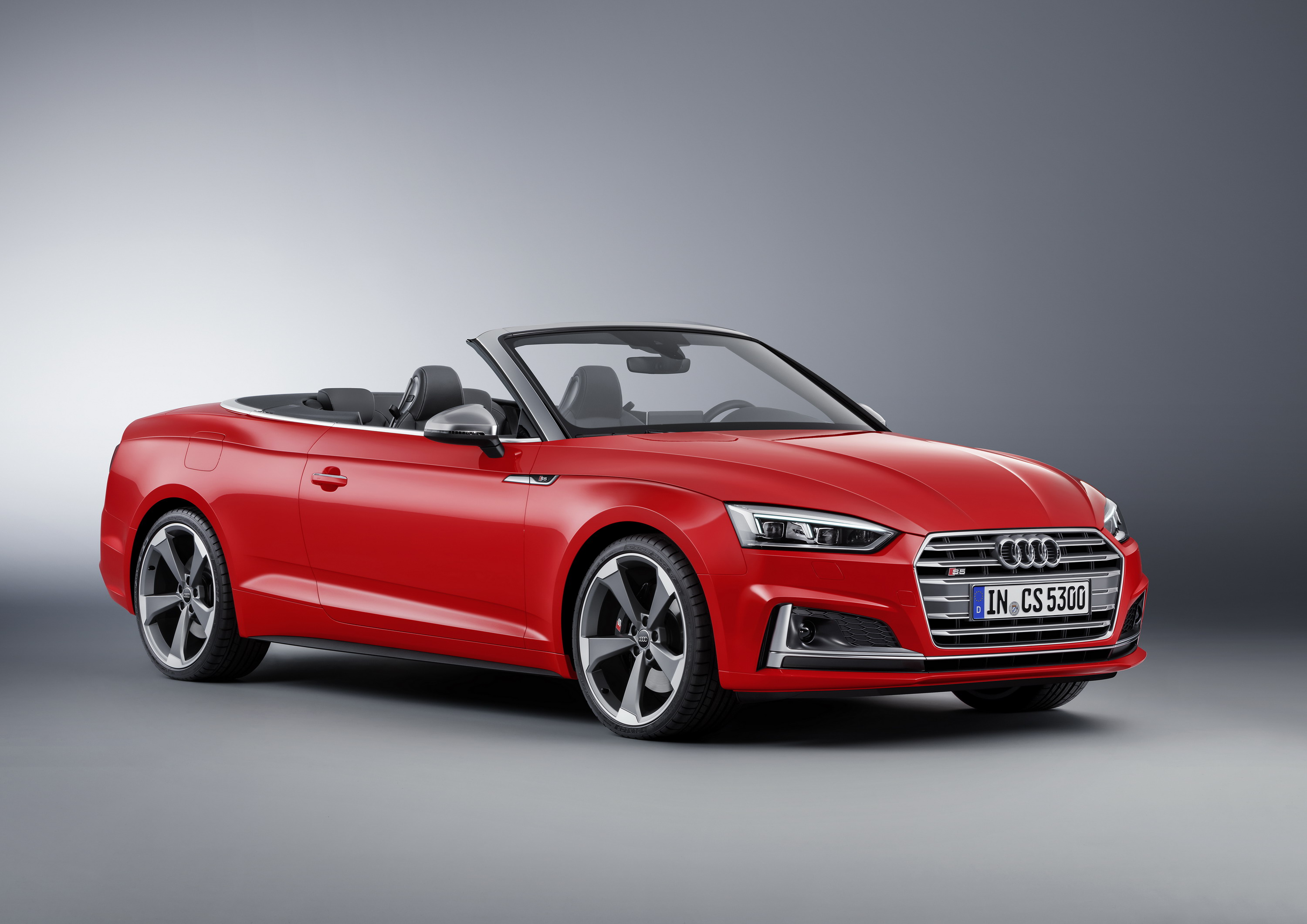 2018 Audi S5 Cabriolet (Color: Misano Red) Front Three-Quarter Wallpapers #17 of 37