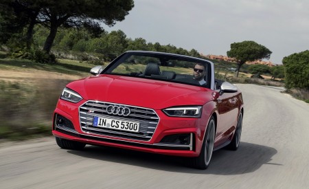 2018 Audi S5 Cabriolet (Color: Misano Red) Front Three-Quarter Wallpapers 450x275 (5)