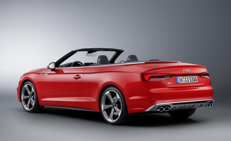 2018 Audi S5 Cabriolet (Color: Misano Red) Rear Three-Quarter Wallpapers 450x275 (20)