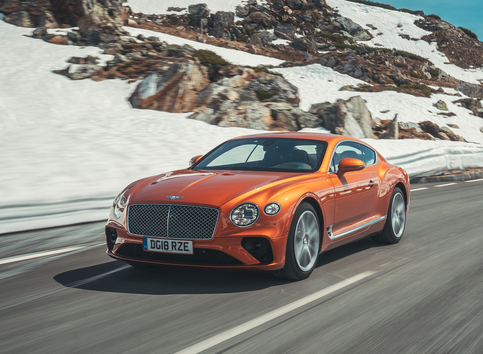 2018 Bentley Continental GT (Color: Orange Flame) Front Three-Quarter Wallpapers #2 of 158