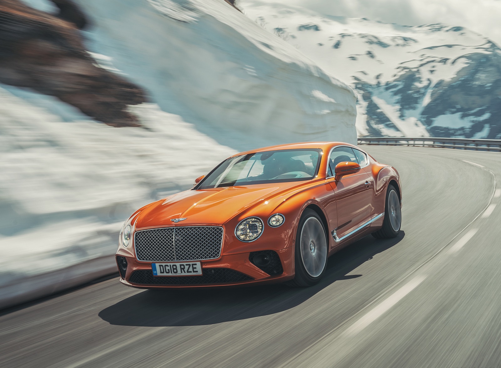 2018 Bentley Continental GT (Color: Orange Flame) Front Three-Quarter Wallpapers (6)