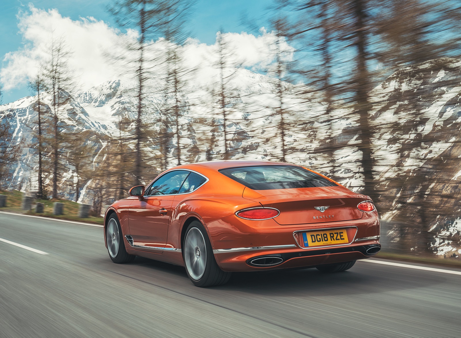 2018 Bentley Continental GT (Color: Orange Flame) Rear Three-Quarter Wallpapers #11 of 158