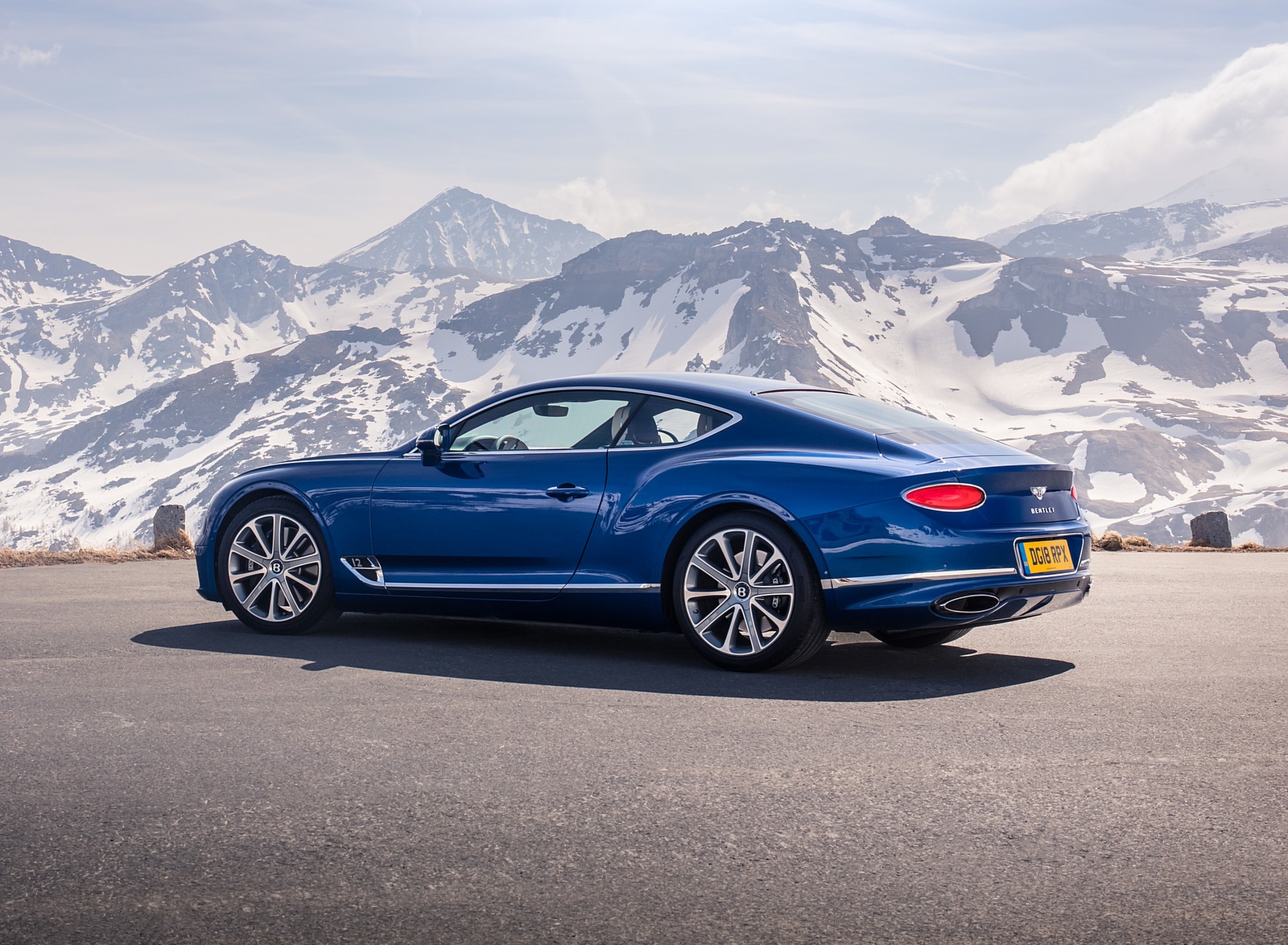 2018 Bentley Continental GT (Color: Sequin Blue) Rear Three-Quarter Wallpapers #144 of 158