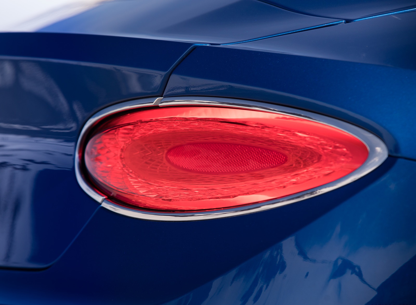2018 Bentley Continental GT (Color: Sequin Blue) Tail Light Wallpapers #149 of 158