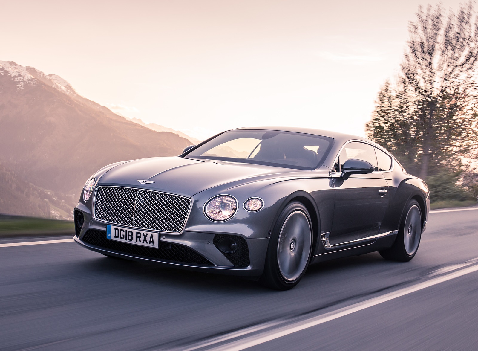 2018 Bentley Continental GT (Color: Tungsten) Front Three-Quarter Wallpapers #113 of 158