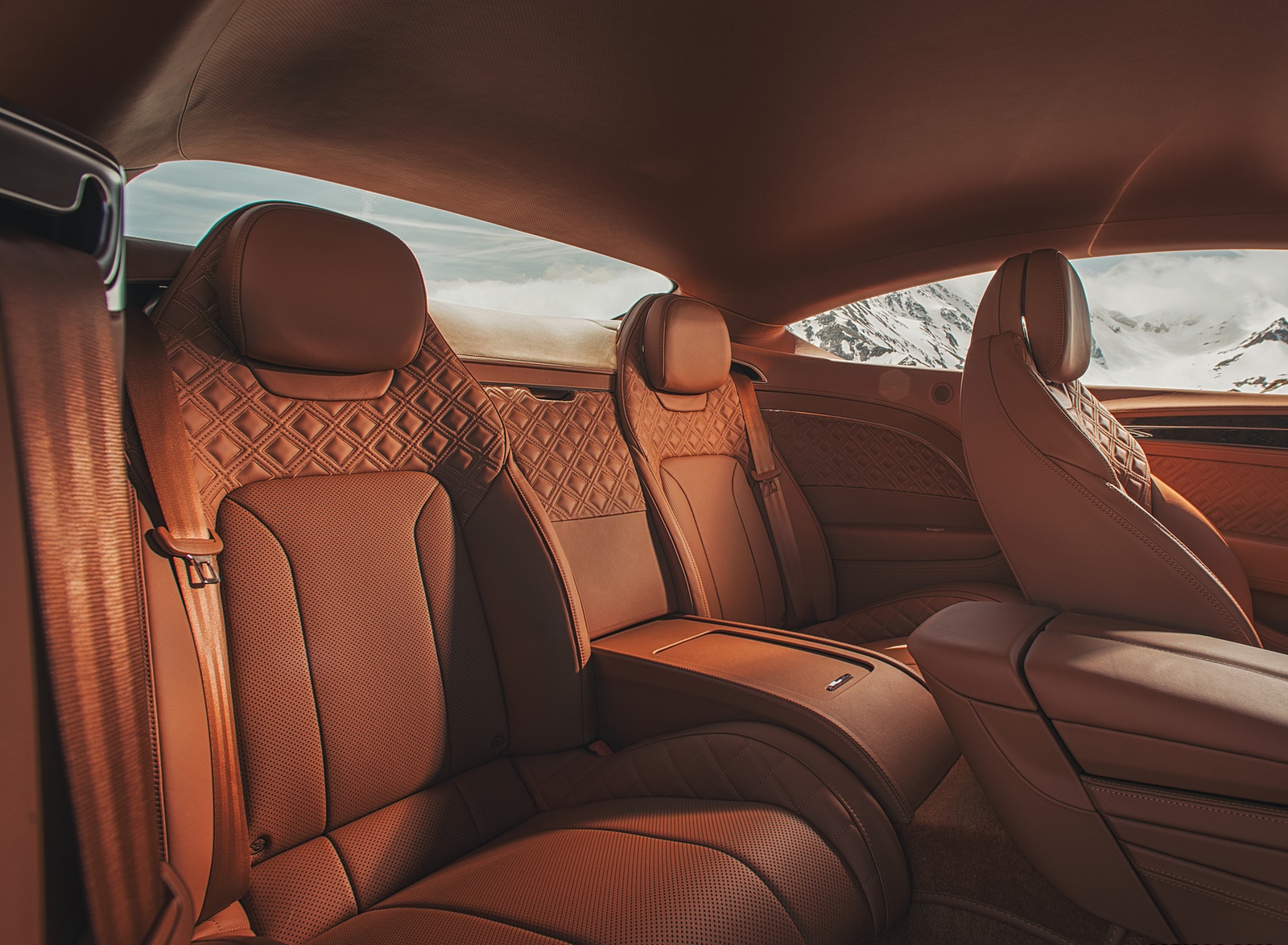 2018 Bentley Continental GT (Color: Verdant) Interior Rear Seats Wallpapers #89 of 158