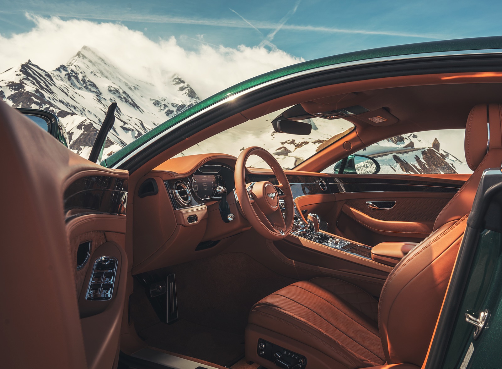 2018 Bentley Continental GT (Color: Verdant) Interior Wallpapers #86 of 158