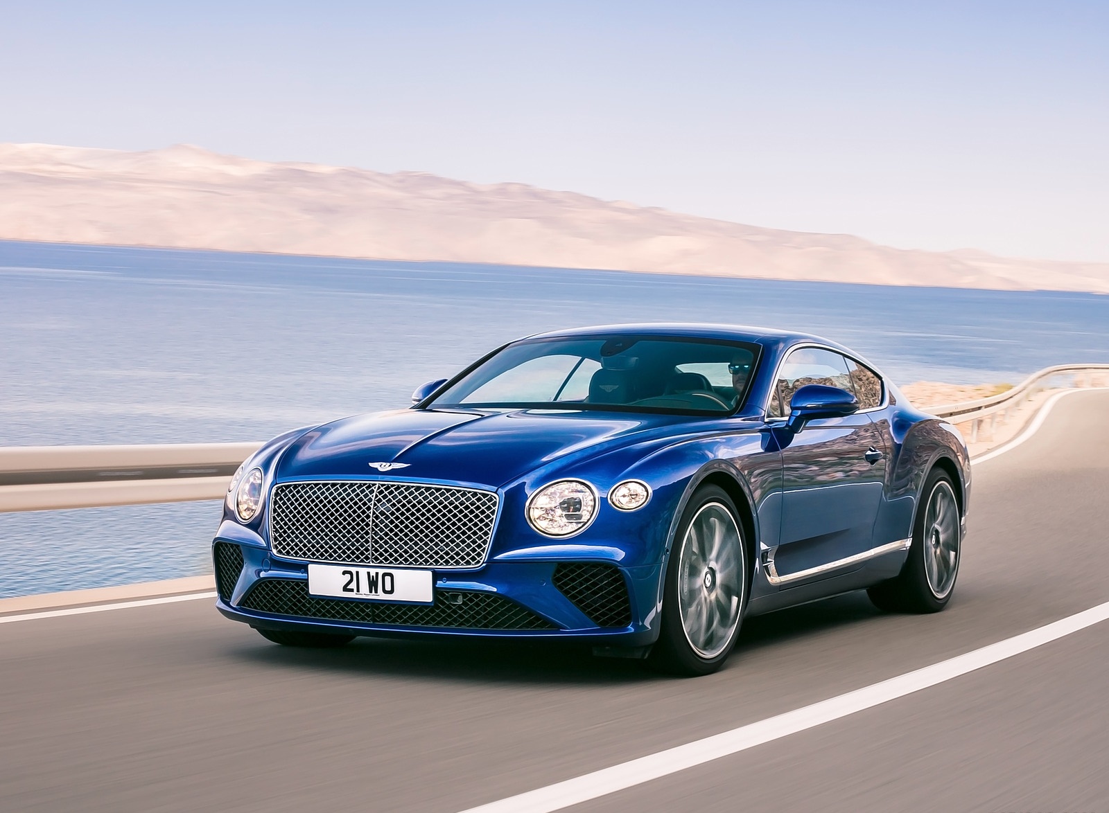 2018 Bentley Continental GT Front Three-Quarter Wallpapers #36 of 158