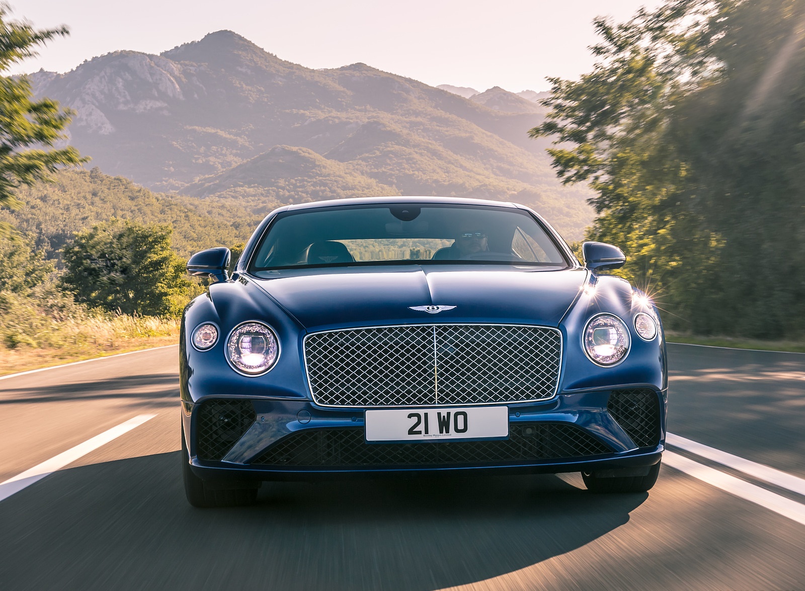 2018 Bentley Continental GT Front Wallpapers #37 of 158