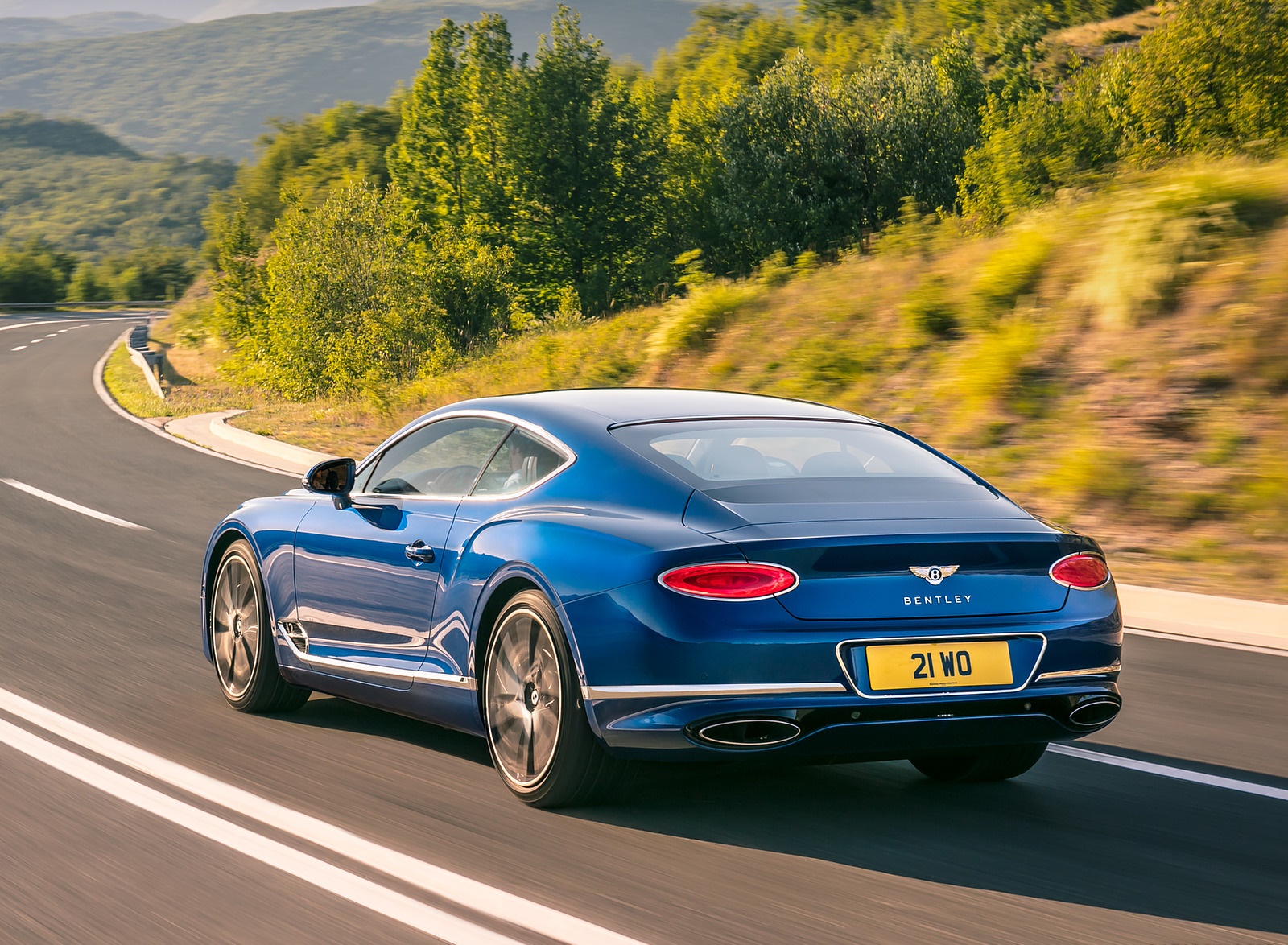 2018 Bentley Continental GT Rear Three-Quarter Wallpapers #40 of 158