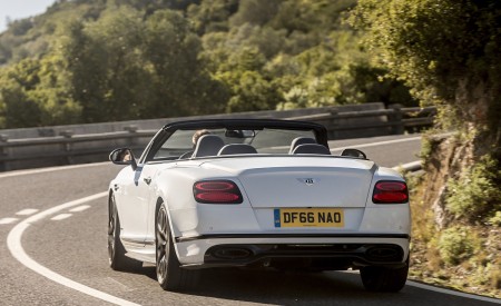 2018 Bentley Continental GT Supersports Convertible (Color: Ice White) Rear Three-Quarter Wallpapers 450x275 (97)