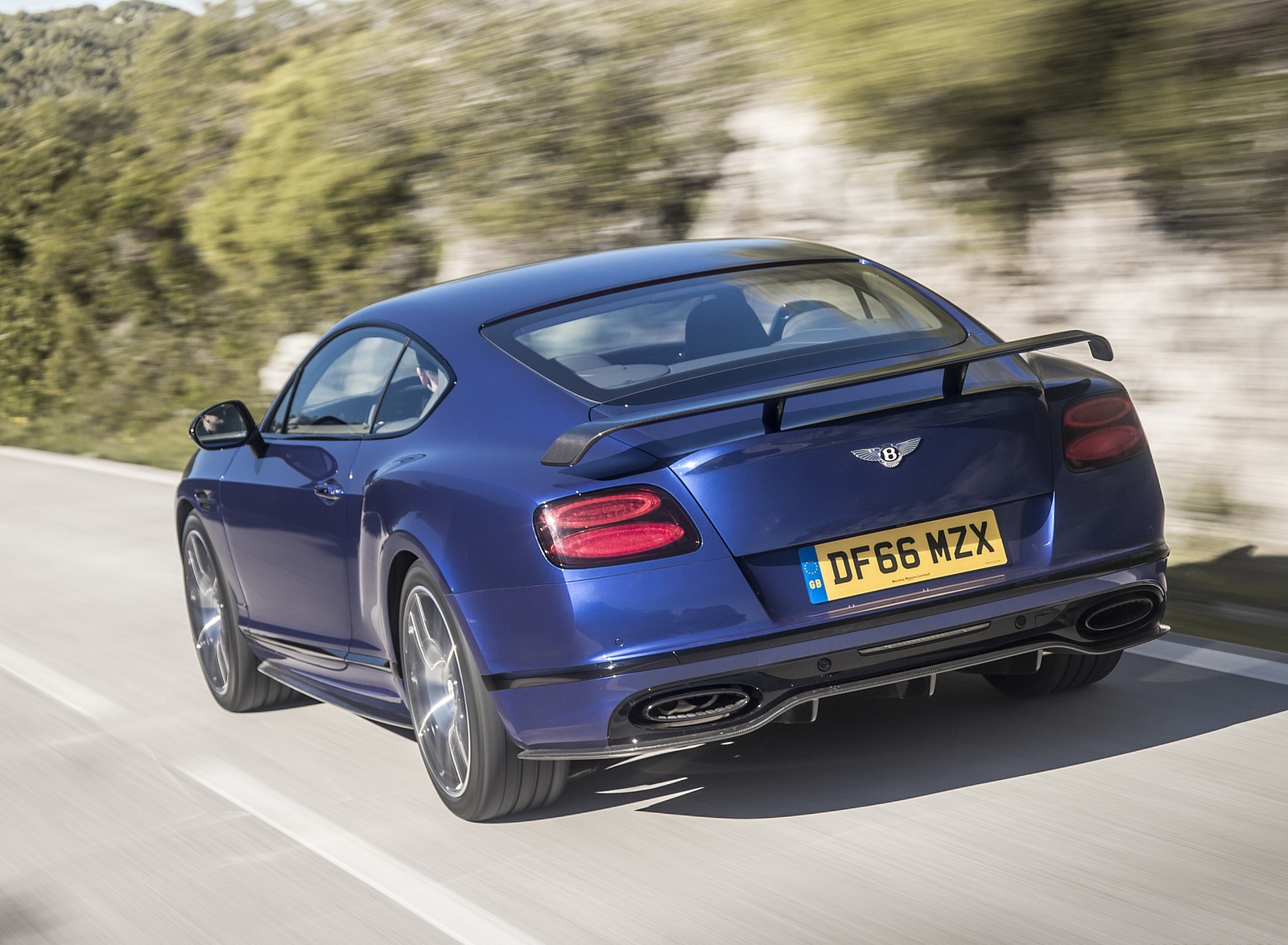 2018 Bentley Continental GT Supersports Coupe (Color: Moroccan Blue) Rear Three-Quarter Wallpapers #131 of 178