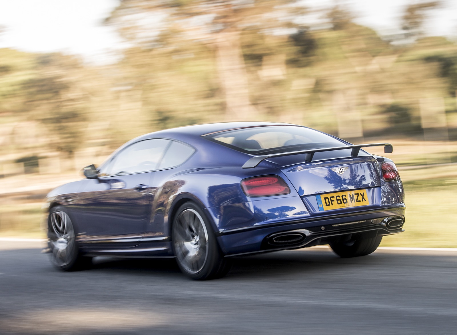 2018 Bentley Continental GT Supersports Coupe (Color: Moroccan Blue) Rear Three-Quarter Wallpapers #139 of 178