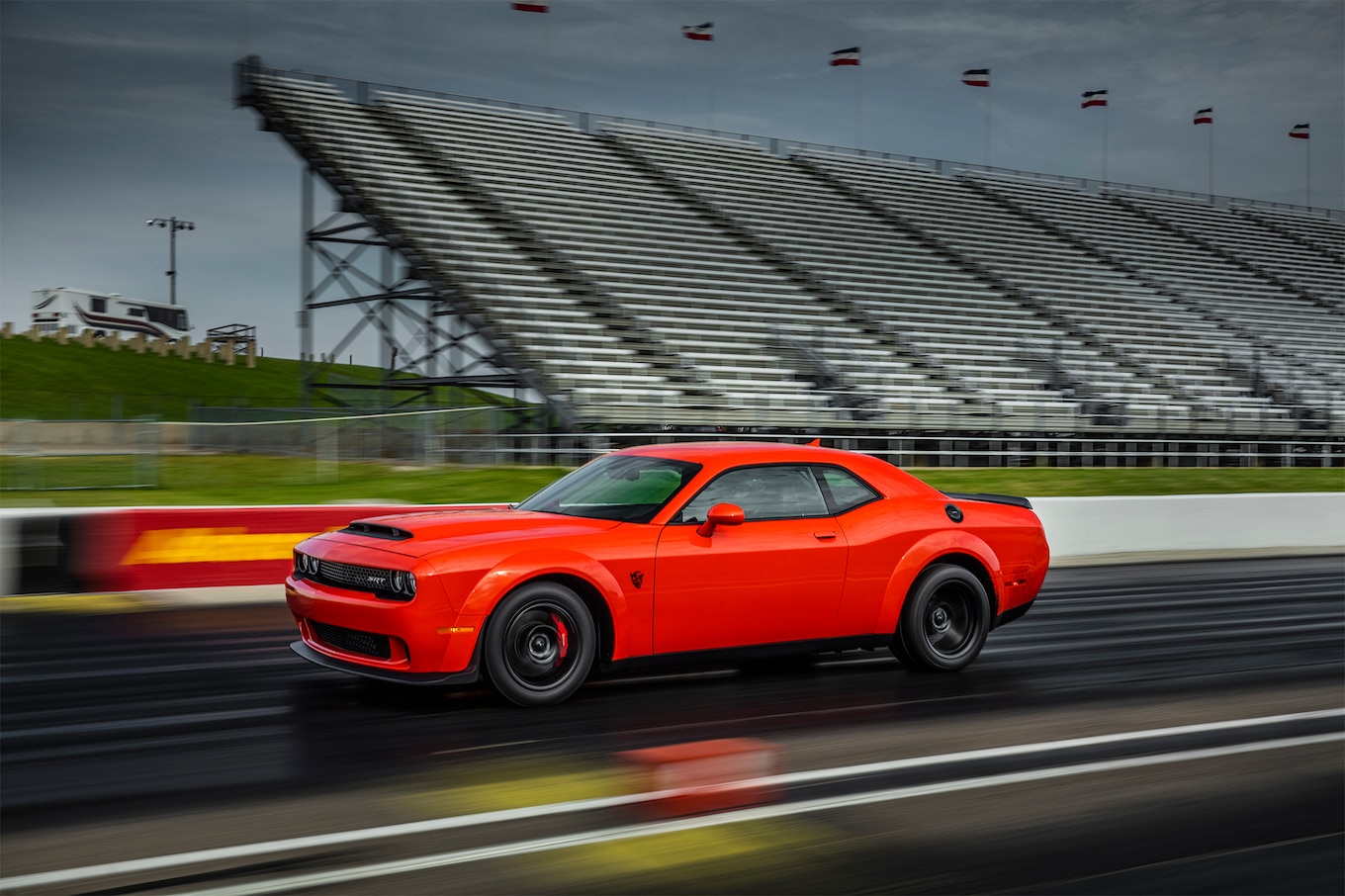 2018 Dodge Challenger SRT Demon Front Three-Quarter Wallpapers (2)