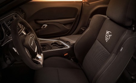 2018 Dodge Challenger SRT Demon Interior Seats Wallpapers 450x275 (82)