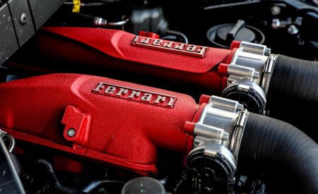 2018 Ferrari Portofino Engine Wallpapers 450x275 (106)