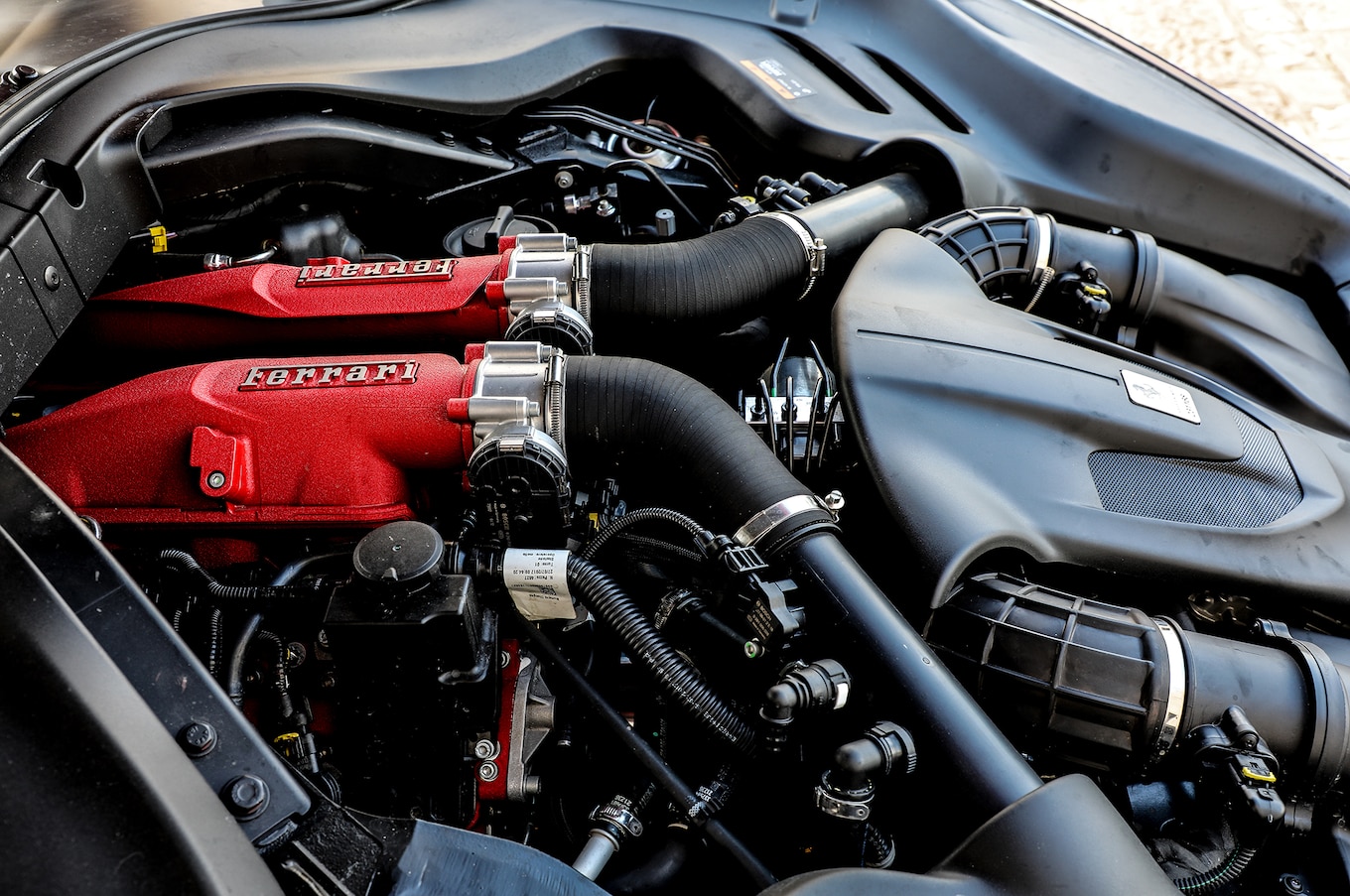 2018 Ferrari Portofino Engine Wallpapers #104 of 118